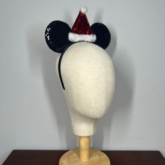 🎄 Santa Hat Mickey Ears | Disney-Inspired Unisex Christmas Mouse Ears Headband - Picture 5 of 5
